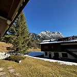 Cortina Skyview Apartamento